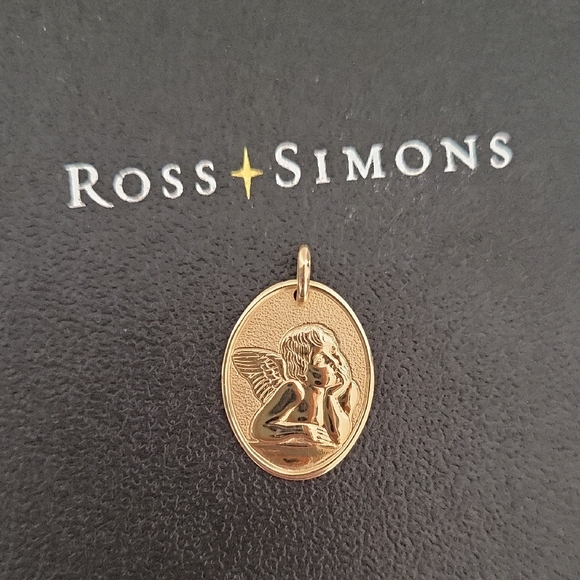 Ross-Simons 14K Yellow Gold Cherub Pendant - Picture 1 of 13